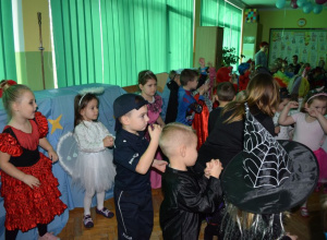 „Hokus – pokus! Czary – mary! Niech się spełnią andrzejkowe czary!”